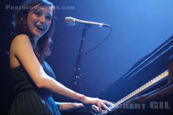 SARAH SLEAN - 2006-04-21 - PARIS - Cafe de la Danse - 